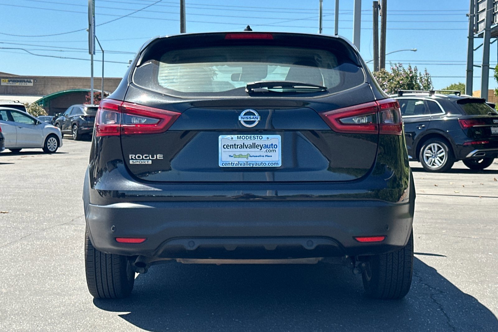 Certified 2022 Nissan Rogue Sport S image 5