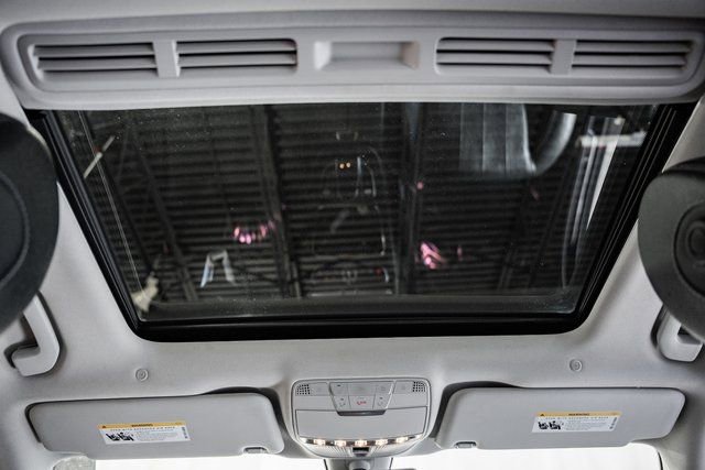 Used 2018 Mercedes-Benz E 300 E 300 image 29