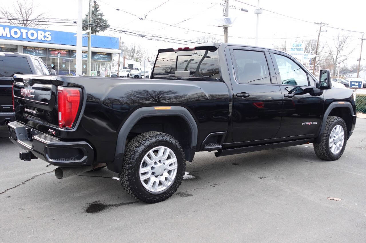 Used 2022 GMC Sierra 2500 AT4 w/ AT4 Preferred Package AWD/4WD image 4