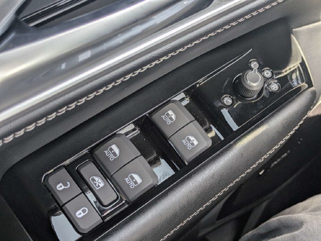 New 2026 Jeep Grand Wagoneer L Limited AWD/4WD image 24