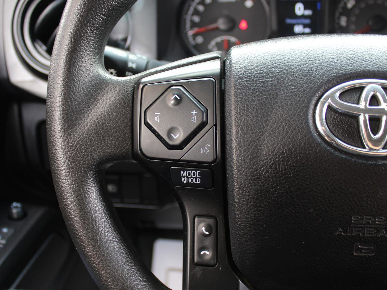 Used 2022 Toyota Tacoma SR image 27