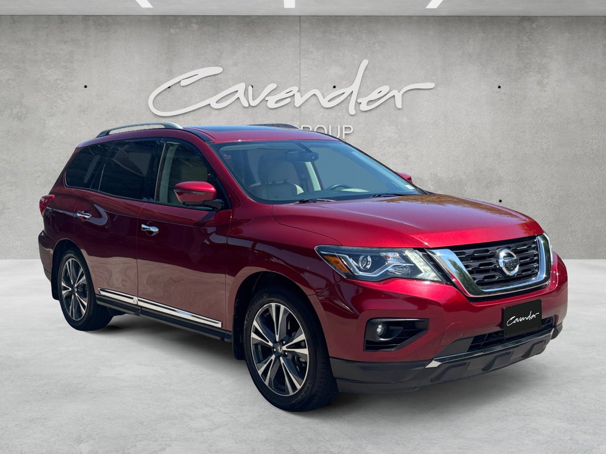Used 2019 Nissan Pathfinder Platinum image 2