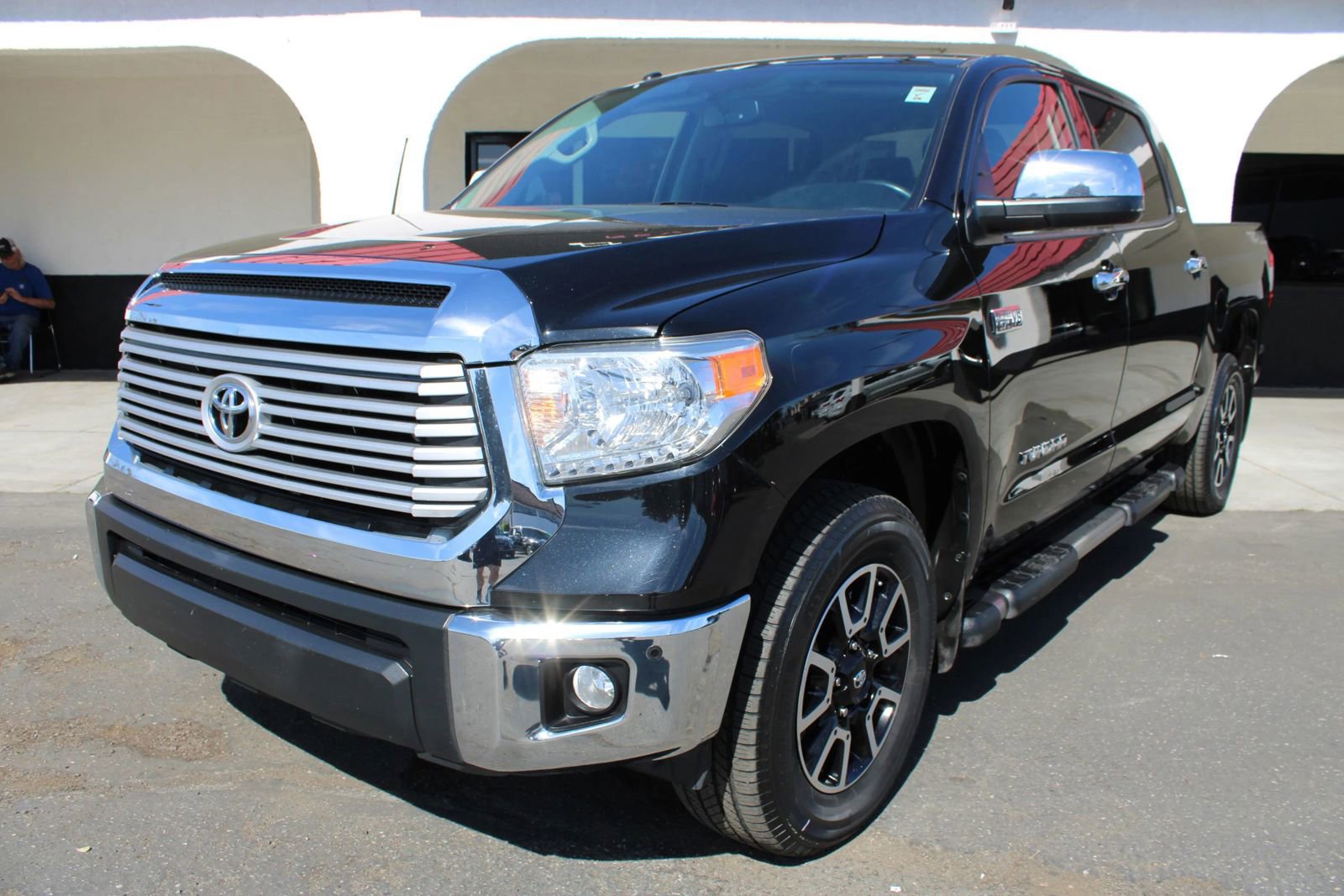 Used 2016 Toyota Tundra Limited w/ Limited Premium Package image 3