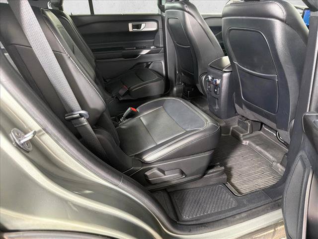 Used 2020 Ford Explorer Limited RWD image 16