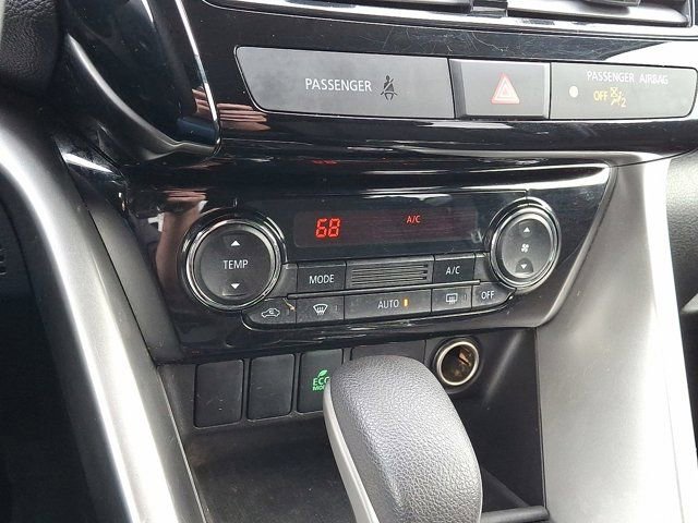 Used 2024 Mitsubishi Eclipse Cross LE AWD/4WD image 19
