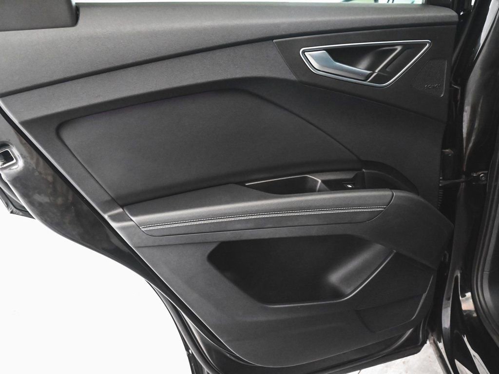 Used 2023 Audi Q4 e-tron Premium Plus w/ Premium Plus image 12