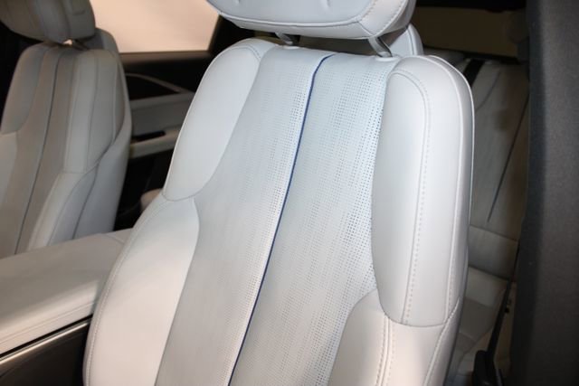 Certified 2024 Cadillac Lyriq Sport w/ LPO, Floor Liner Package AWD/4WD image 8