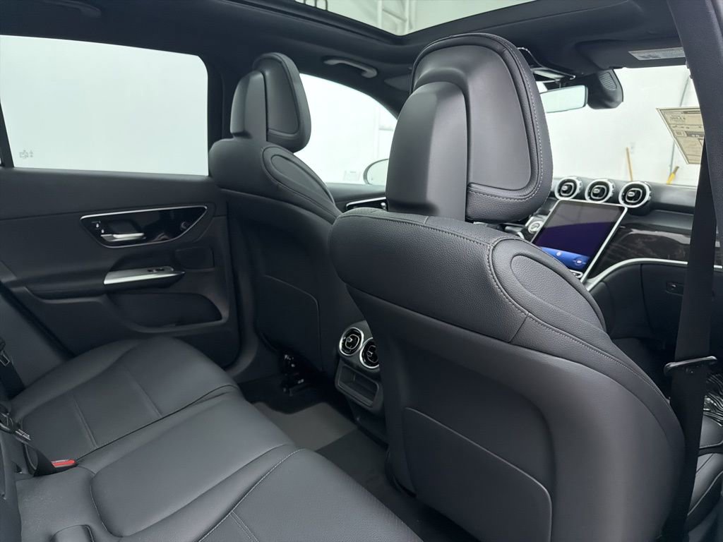 New 2026 Mercedes-Benz GLC 300 4MATIC image 25
