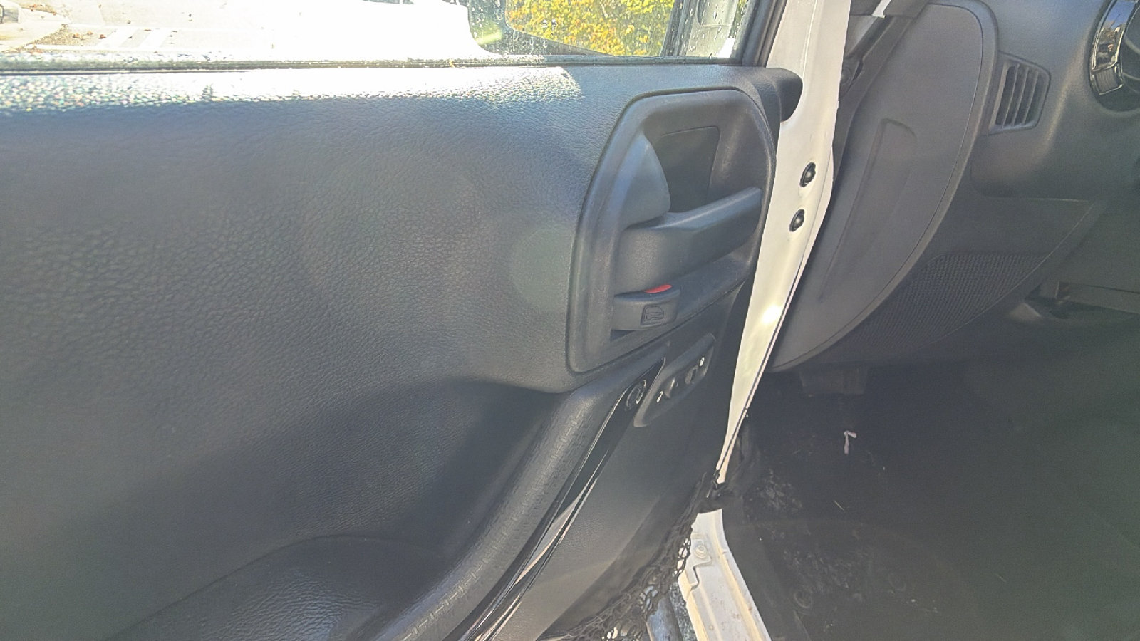 Used 2014 Jeep Wrangler Unlimited Sahara AWD/4WD image 15