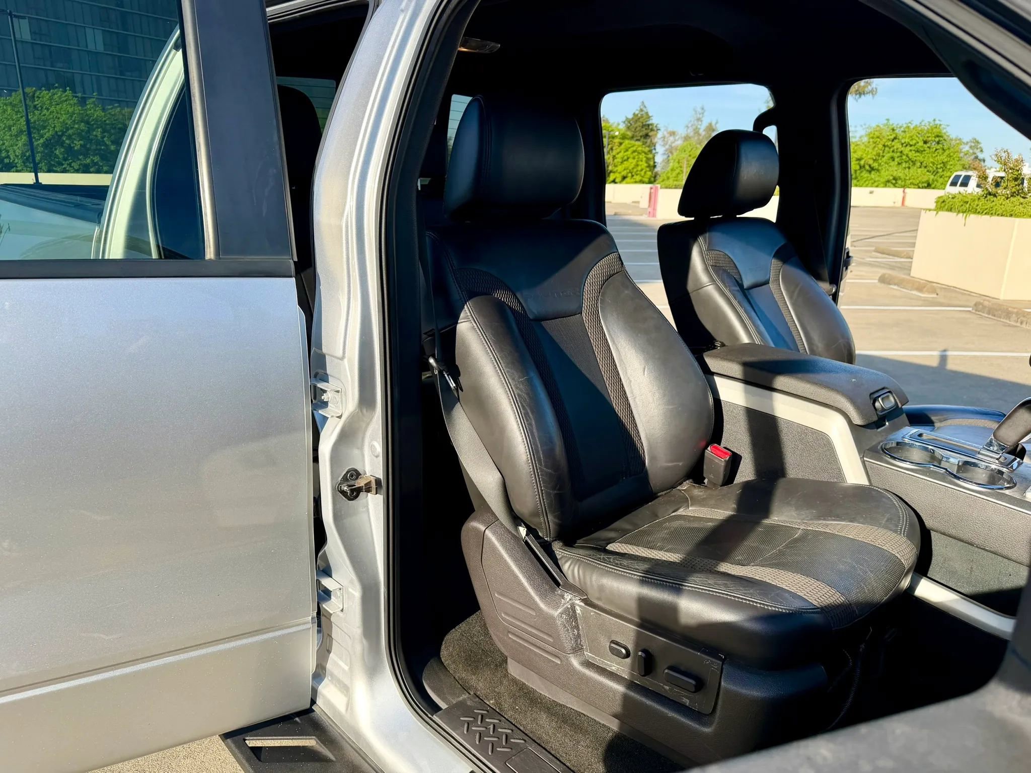 Used 2011 Ford F150 Raptor w/ Raptor Luxury Pkg AWD/4WD image 28