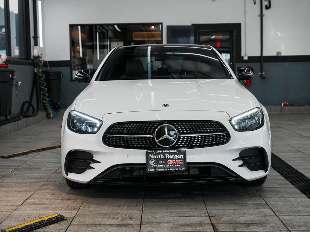 Used 2022 Mercedes-Benz E 450 4MATIC Sedan w/ Driver Assistance Package image 2