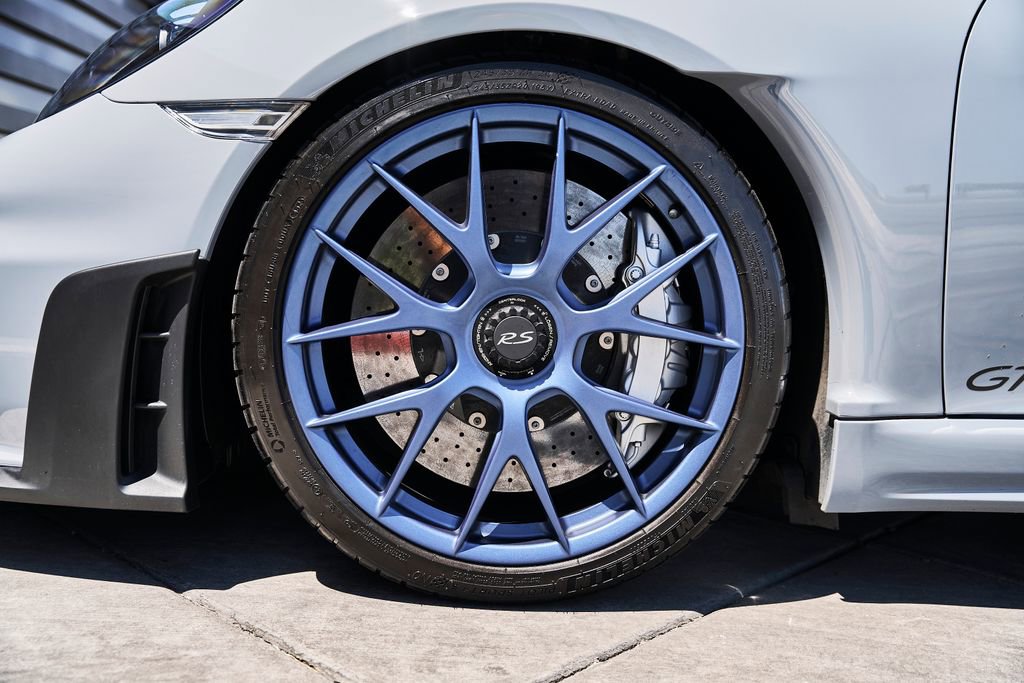 Used 2023 Porsche 718 Cayman GT4 RS RWD image 3