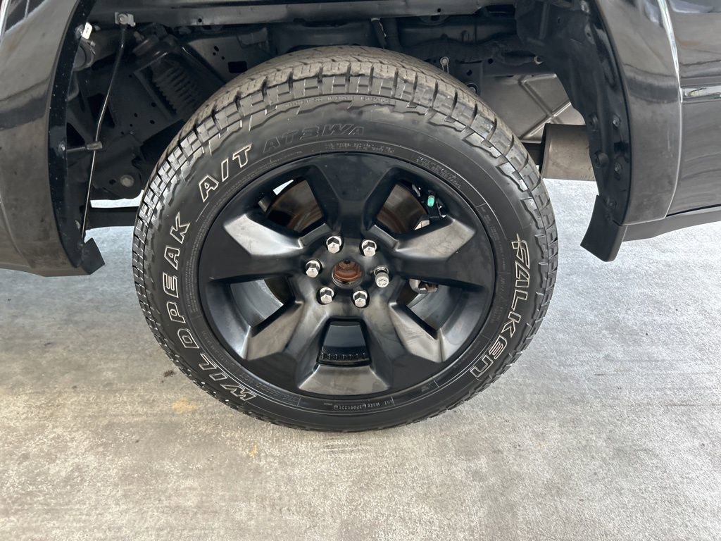 Used 2022 RAM 1500 Laramie AWD/4WD image 17