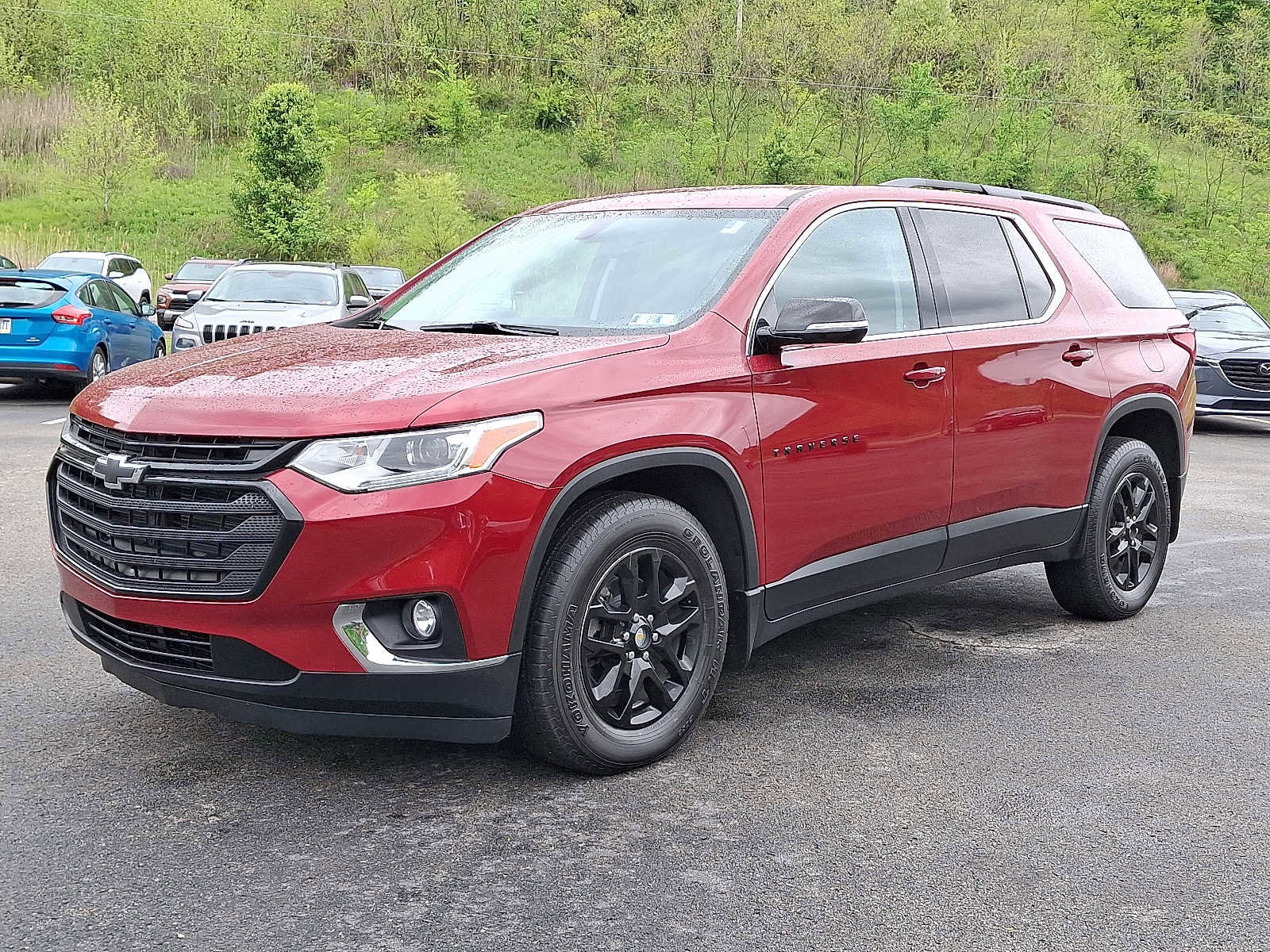 Used 2019 Chevrolet Traverse LT w/ LPO, Blackout Package AWD/4WD image 3