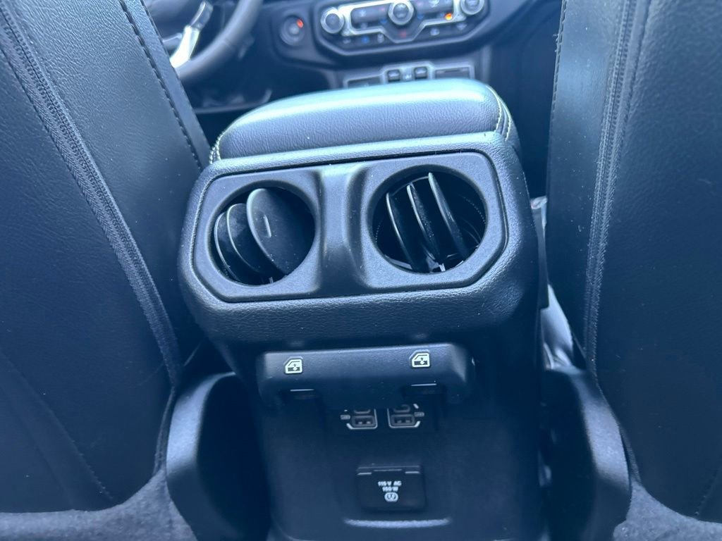 Used 2023 Jeep Wrangler Unlimited Sahara AWD/4WD image 38