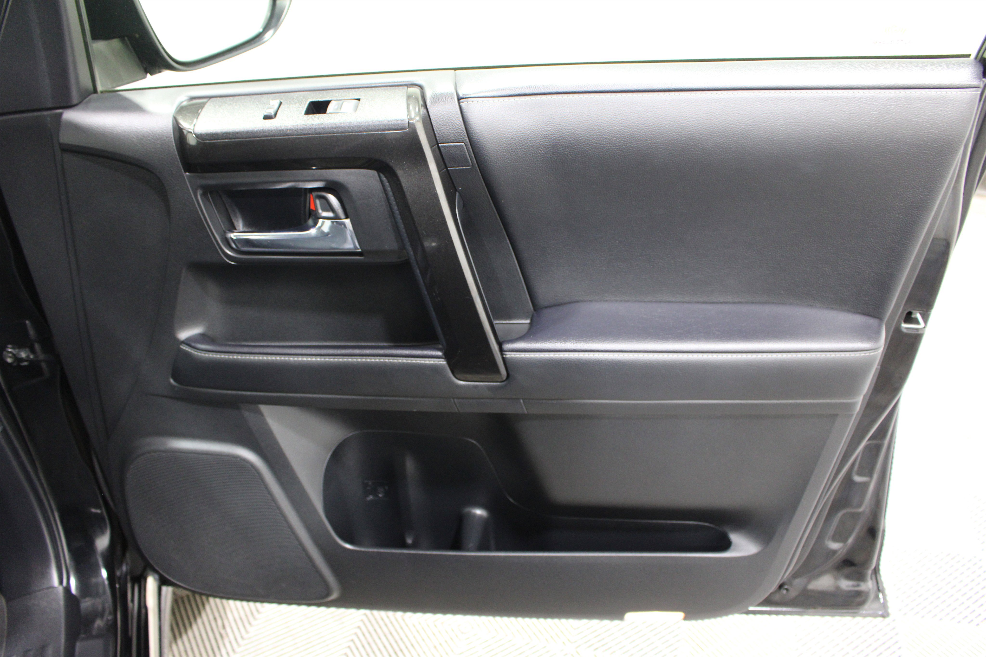 Used 2020 Toyota 4Runner Nightshade AWD/4WD image 28