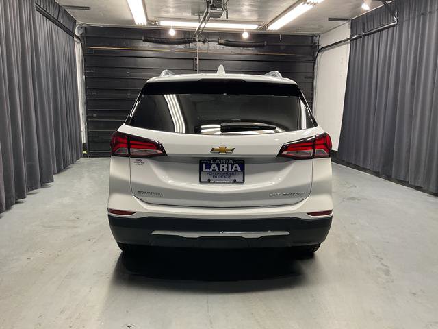 Used 2023 Chevrolet Equinox Premier AWD/4WD image 3