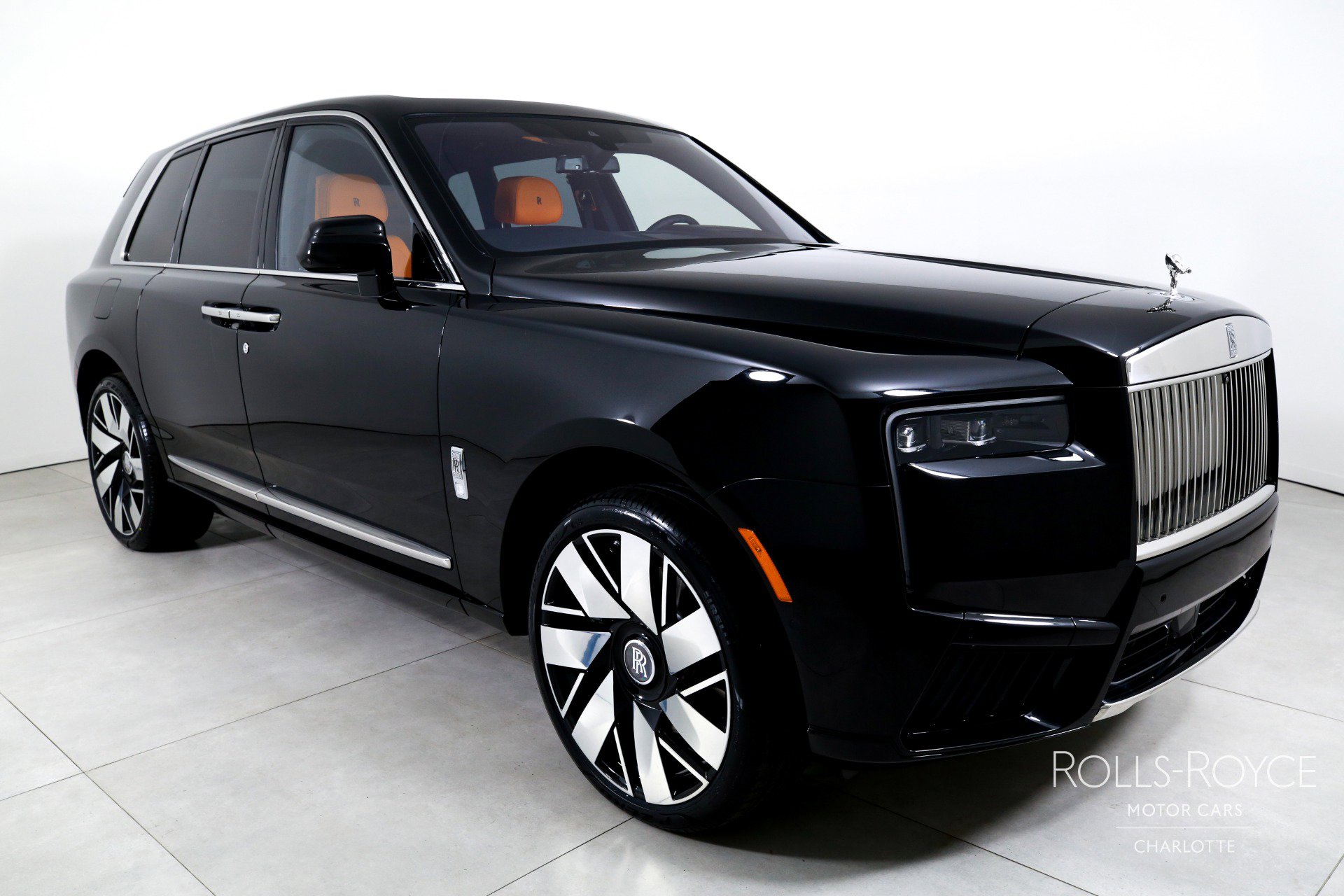 New 2026 Rolls-Royce Cullinan AWD/4WD image 6