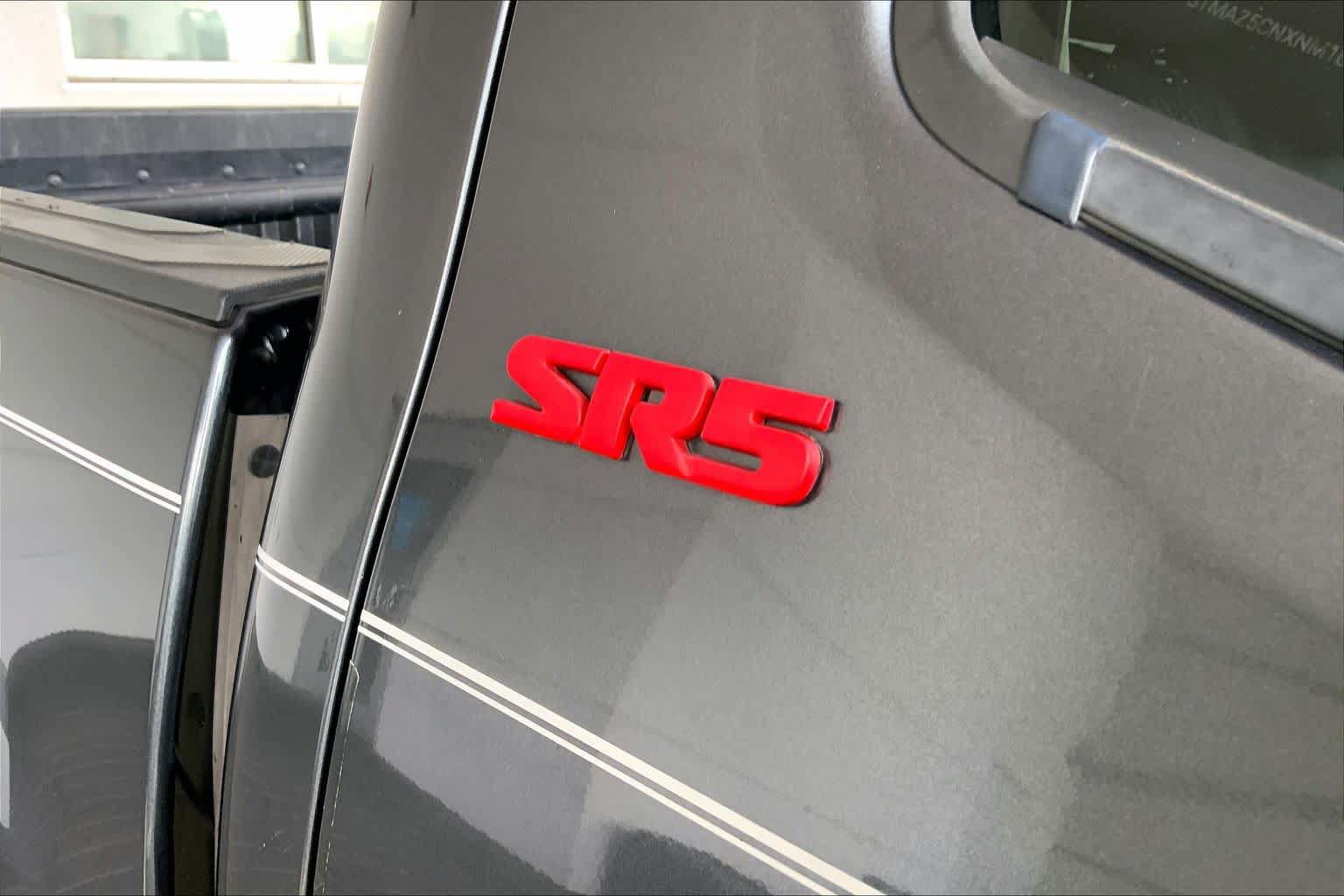 Used 2022 Toyota Tacoma SR5 w/ Technology Package RWD image 10