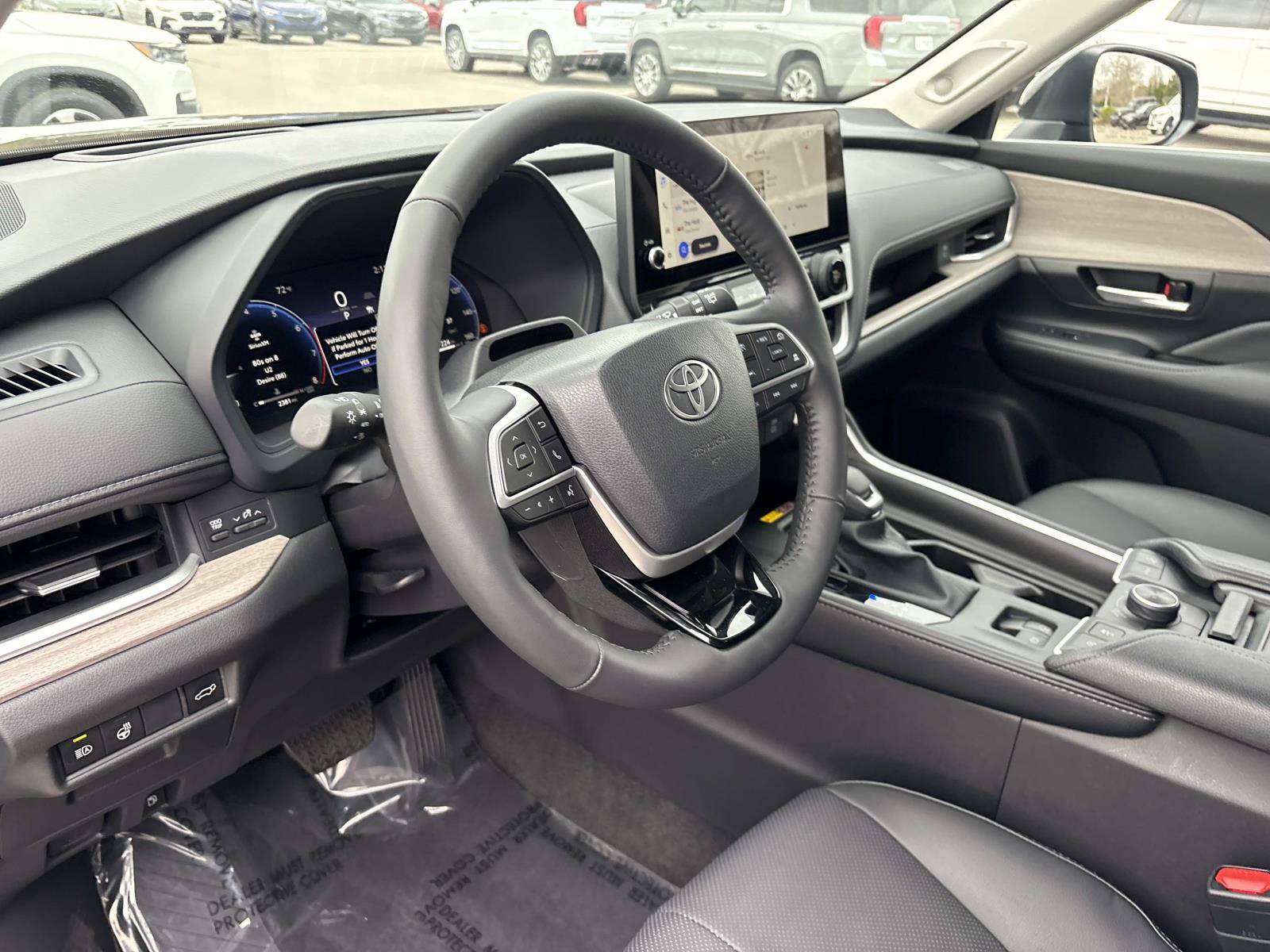 Used 2026 Toyota Grand Highlander Platinum image 18