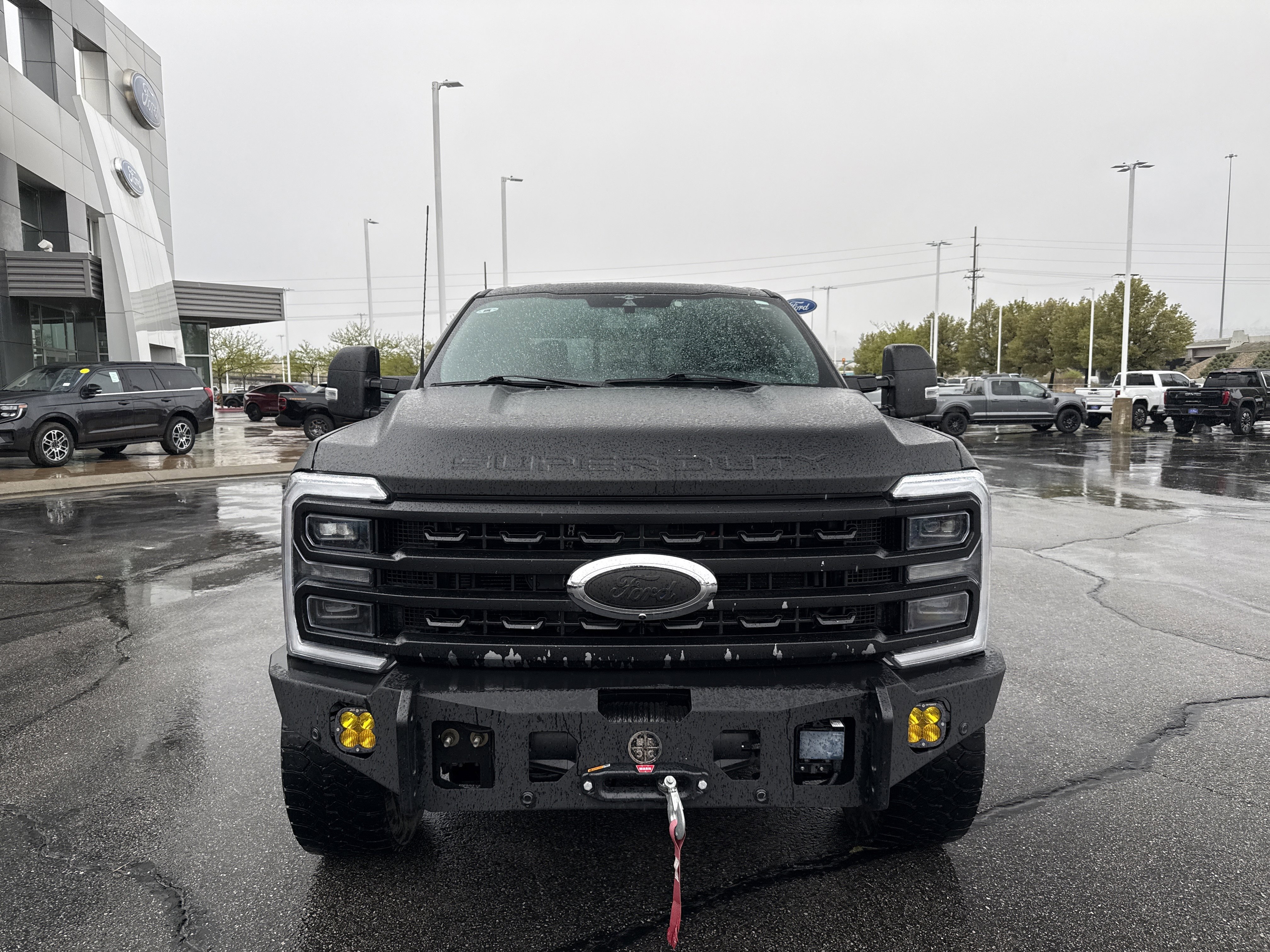 Used 2023 Ford F350 Platinum w/ FX4 Off-Road Package image 9