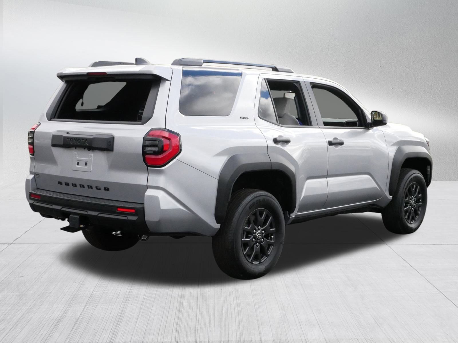 Certified 2025 Toyota 4Runner SR5 image 7