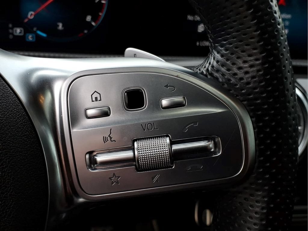 Used 2022 Mercedes-Benz CLA 250 image 27