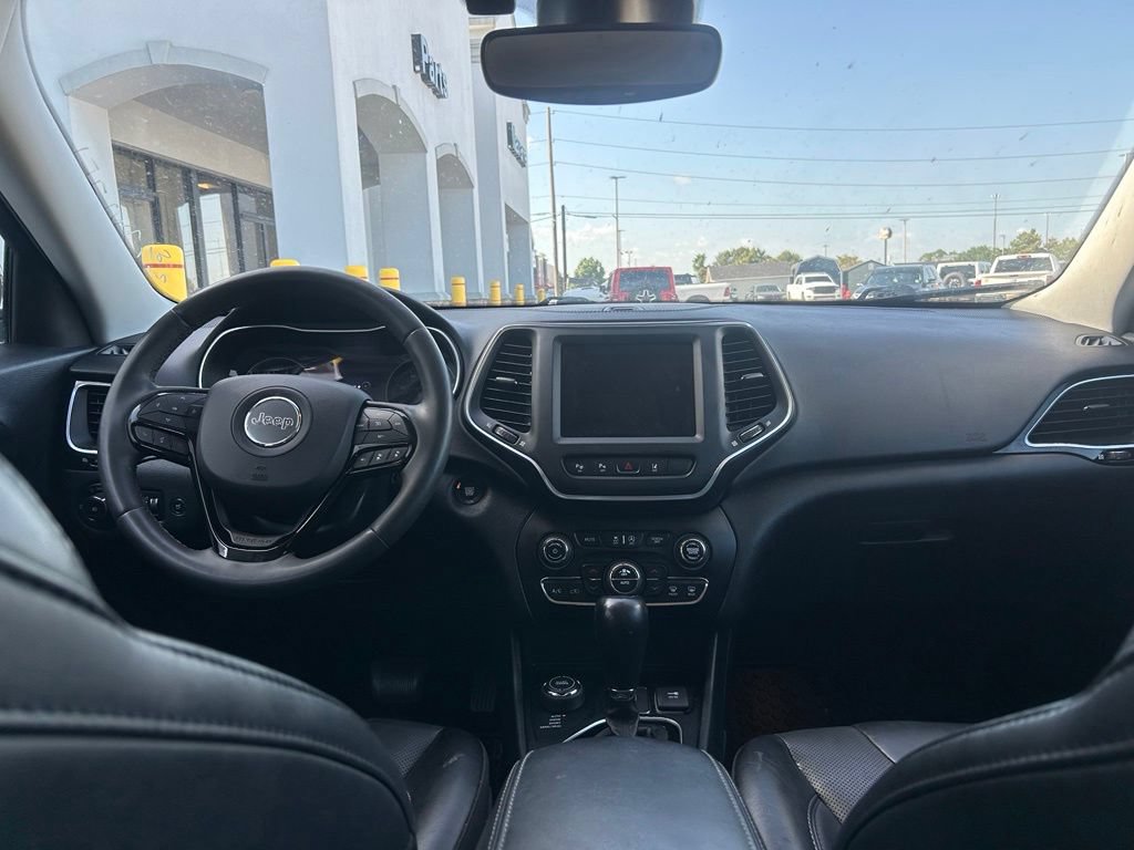 Used 2023 Jeep Cherokee Altitude Lux AWD/4WD image 4