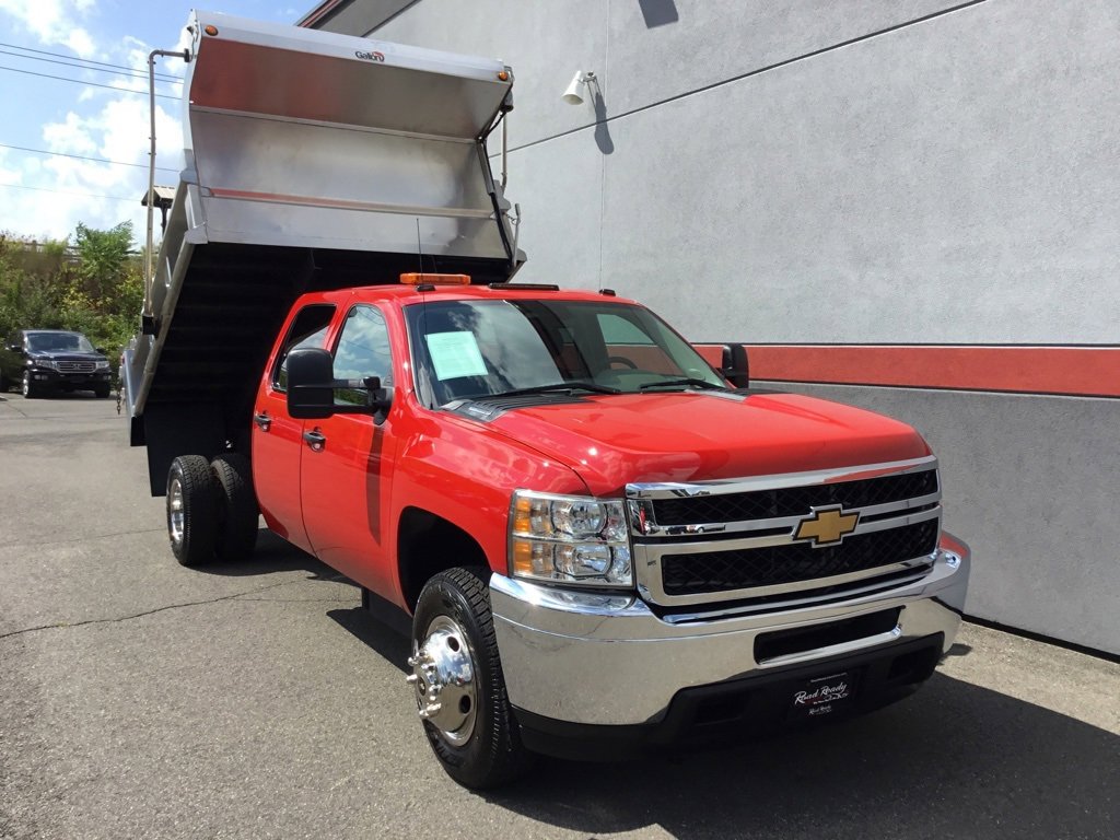 Used 2013 Chevrolet Silverado 3500 W/T w/ Snow Plow Prep Package image 2