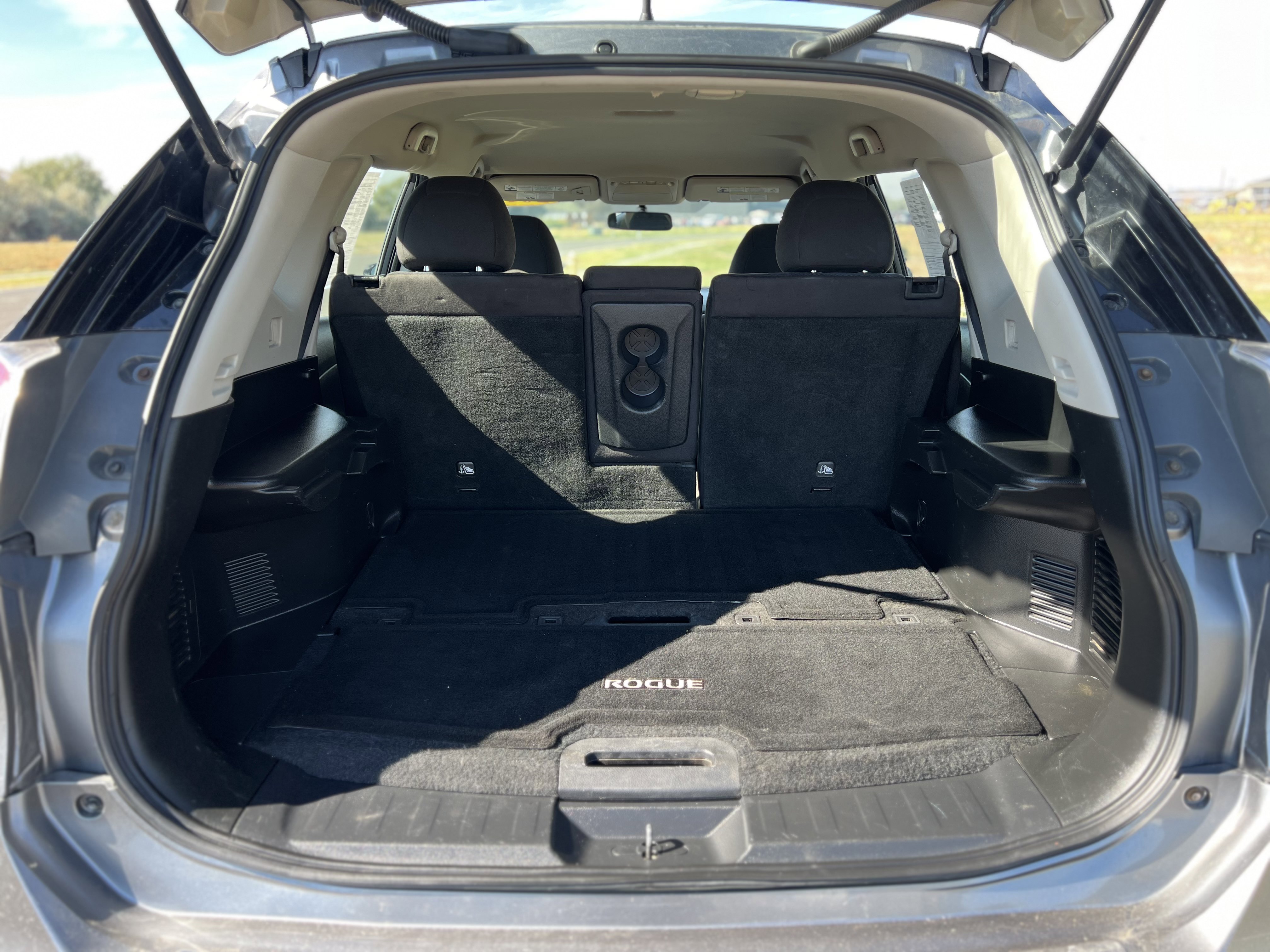 Used 2015 Nissan Rogue S AWD/4WD image 18