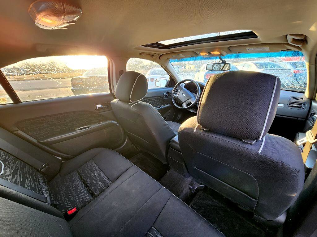 Used 2012 Ford Fusion SE image 20