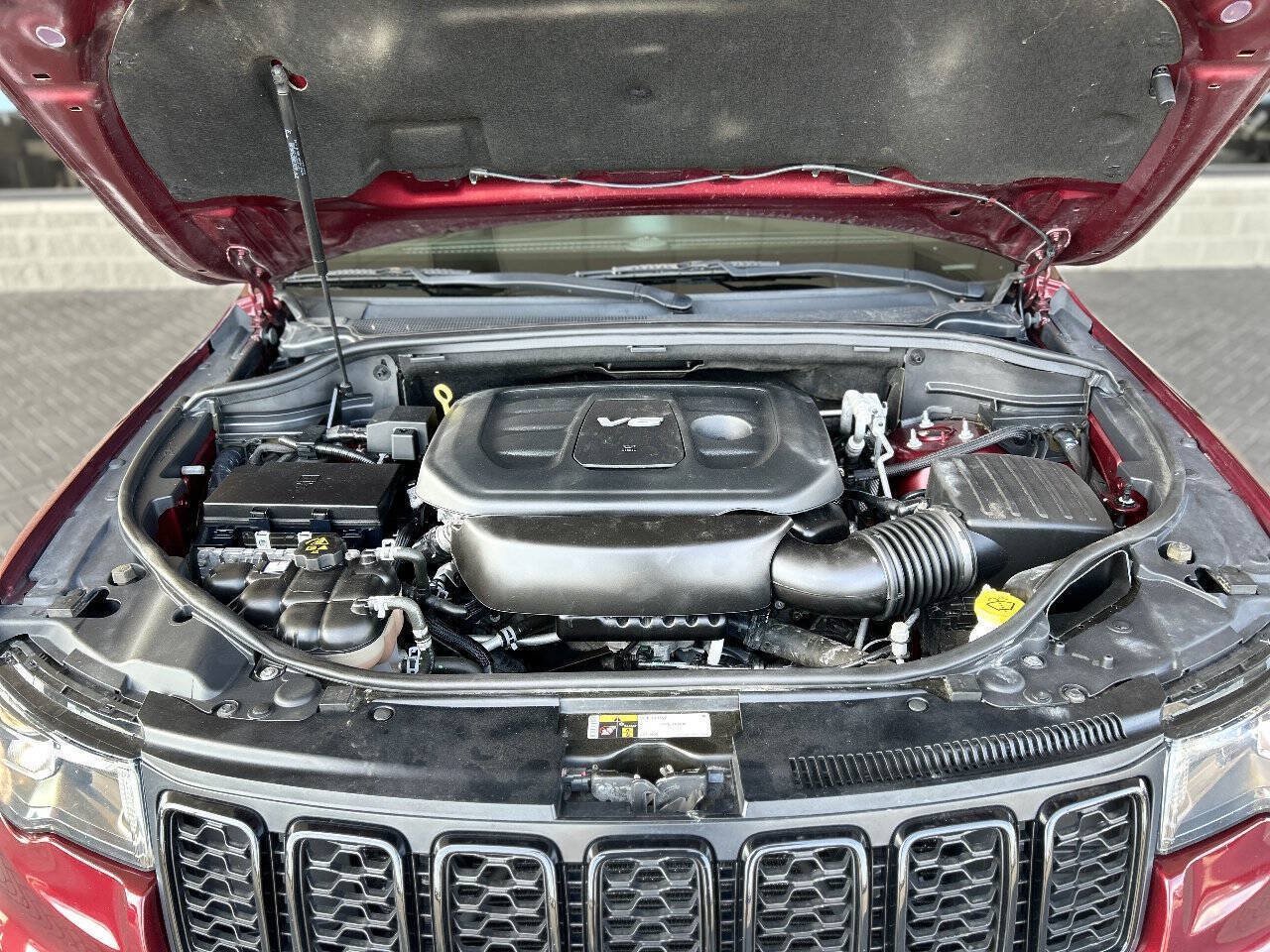 Used 2019 Jeep Grand Cherokee Altitude AWD/4WD image 73