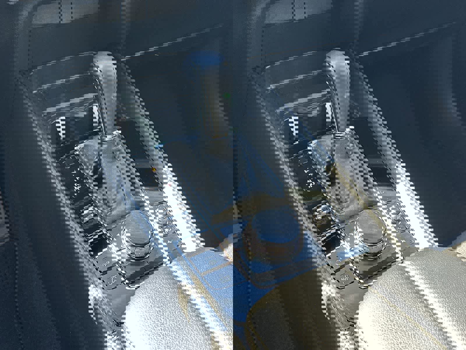 Used 2025 MAZDA CX-50 AWD 2.5 S w/ Weather Package image 17