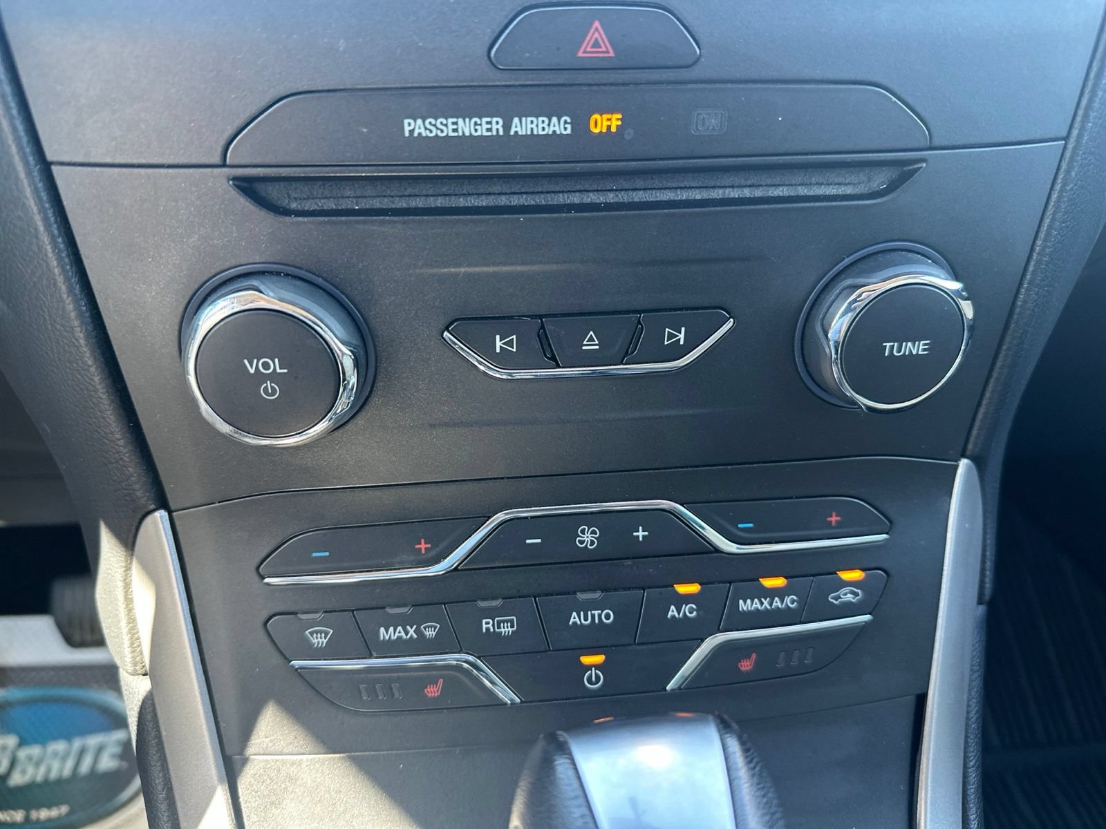 Used 2018 Ford Edge SEL w/ Equipment Group 201A AWD/4WD image 14