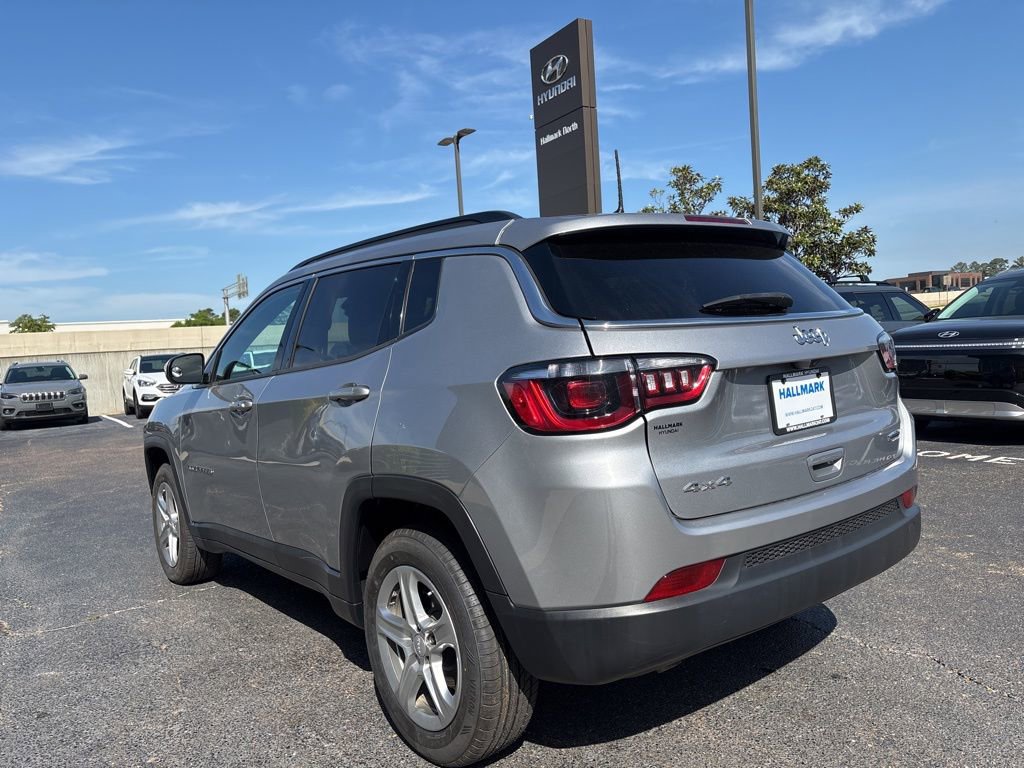 Used 2024 Jeep Compass Latitude image 8