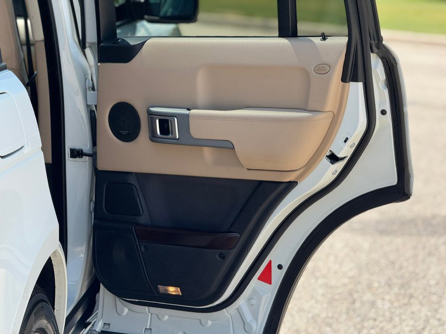 Used 2004 Land Rover Range Rover HSE AWD/4WD image 37