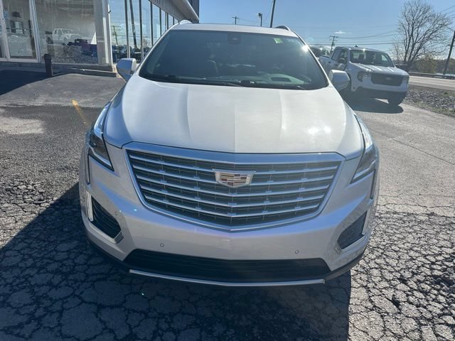 Used 2017 Cadillac XT5 Platinum w/ Driver Assist Package AWD/4WD image 8