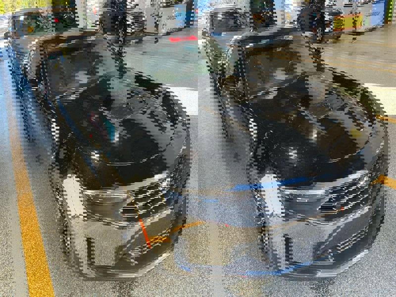 Used 2022 Chevrolet Camaro LT w/ Technology Package image 9