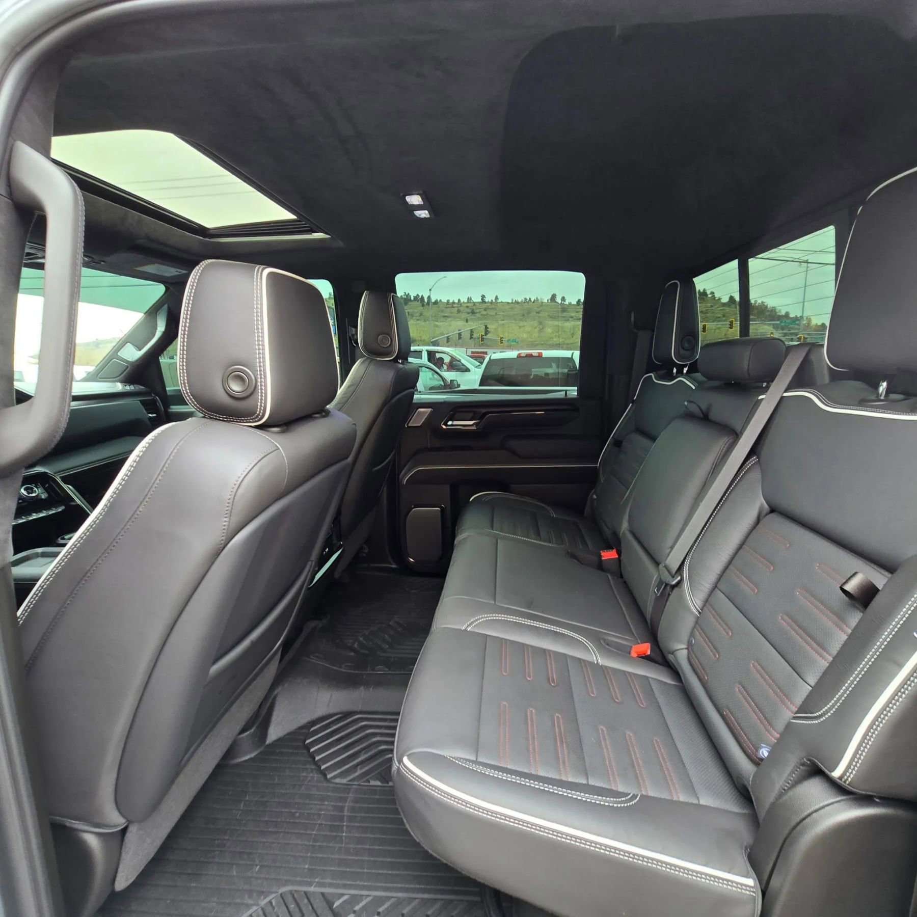 Used 2024 GMC Sierra 2500 AT4X w/ AT4X AEV Edition AWD/4WD image 10