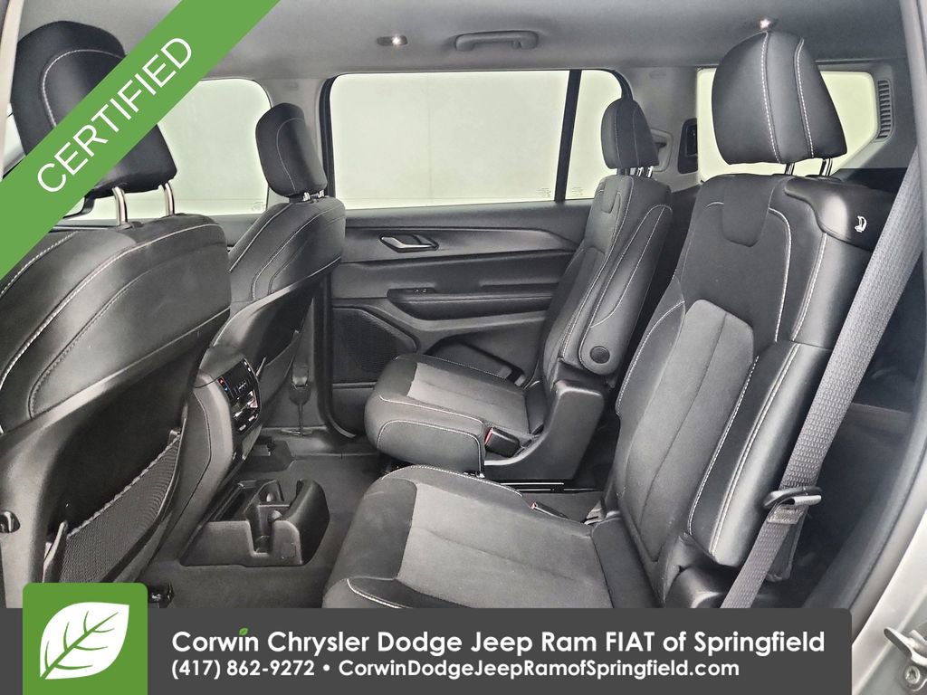 Used 2023 Jeep Grand Cherokee L Laredo AWD/4WD image 28