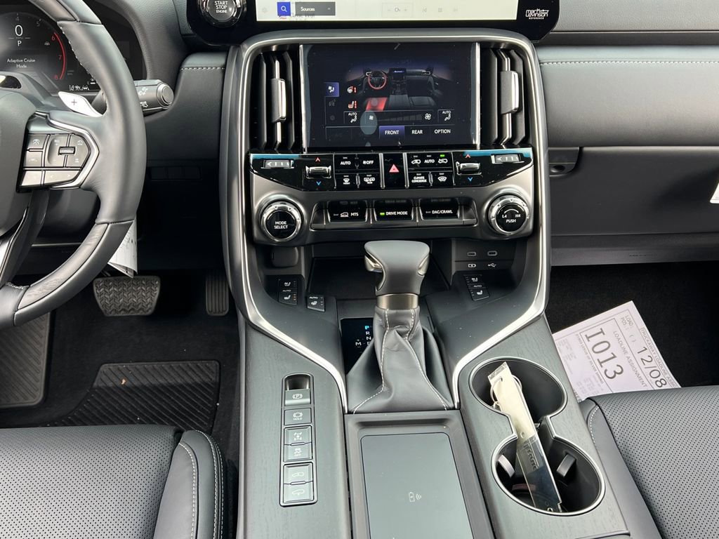 New 2026 Lexus LX 600 4WD w/ Luxury Package image 12