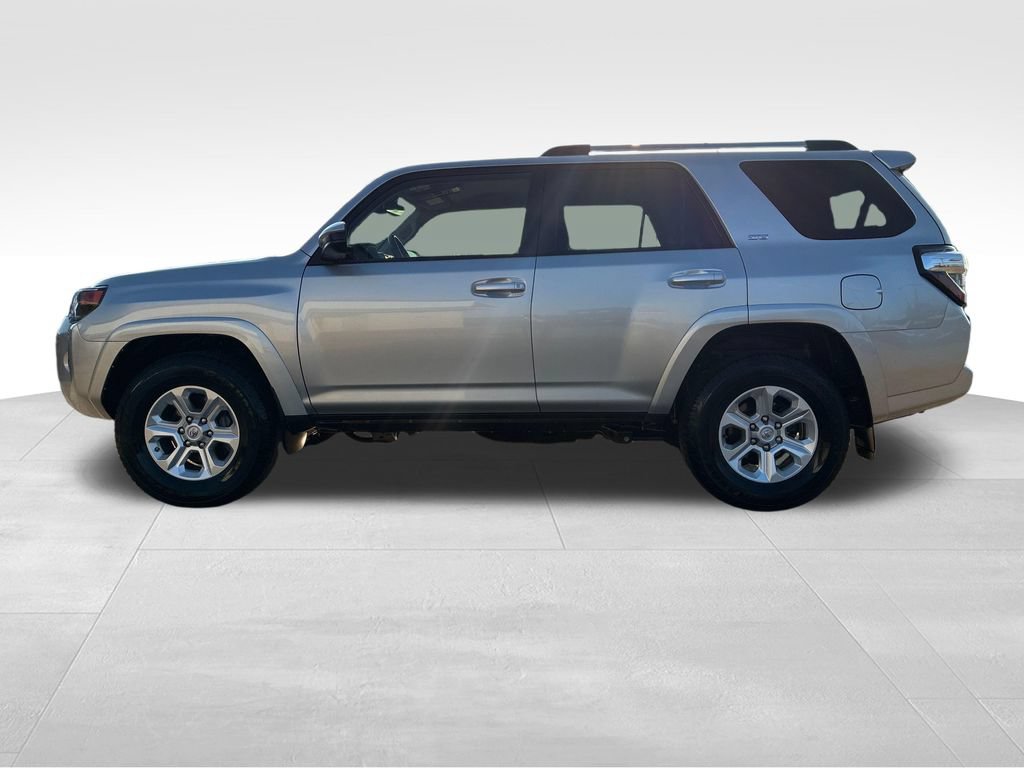 Used 2024 Toyota 4Runner SR5 RWD image 2