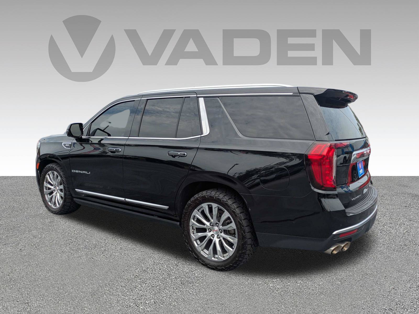 Used 2023 GMC Yukon Denali w/ Denali Reserve Package AWD/4WD image 28