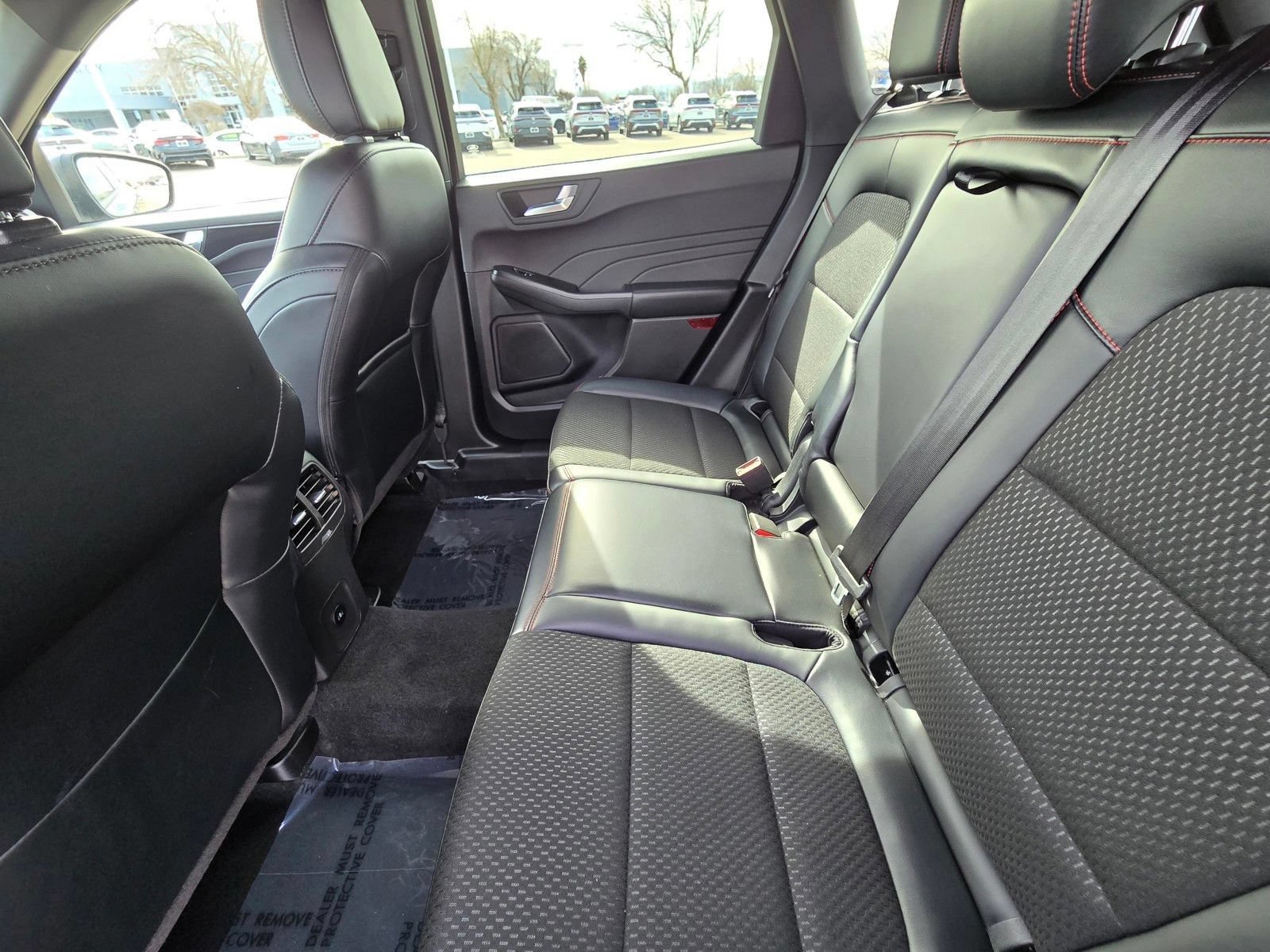 Used 2025 Ford Escape ST-Line FWD image 11
