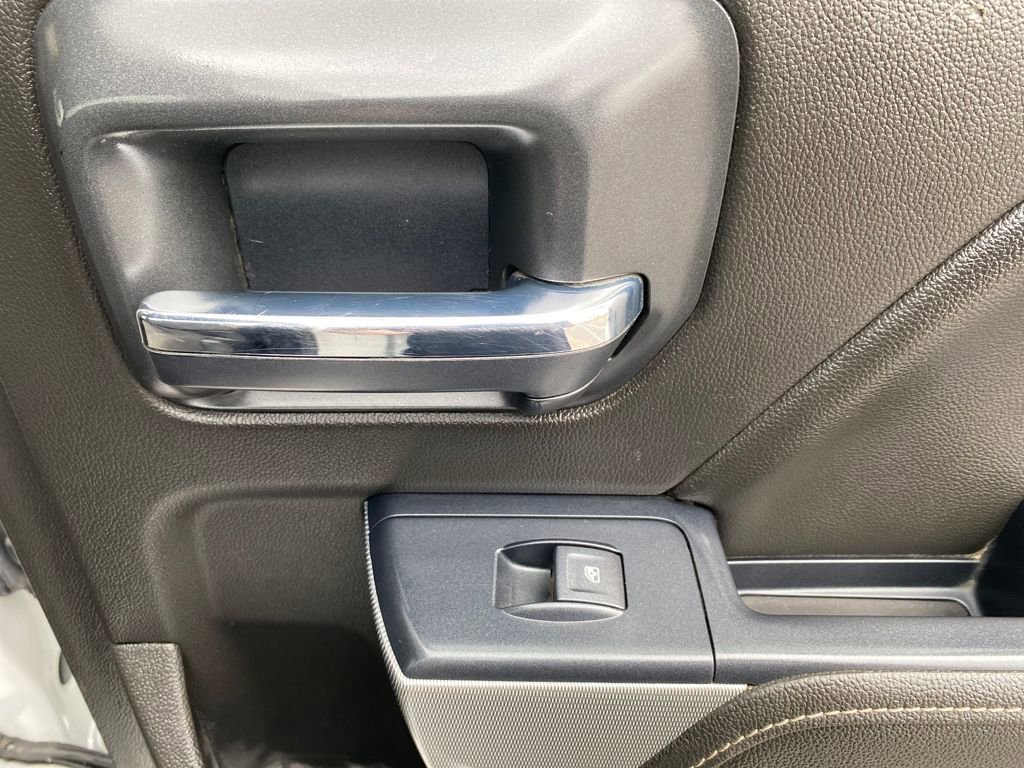 Used 2018 Chevrolet Silverado 1500 LT w/ All Star Edition image 14