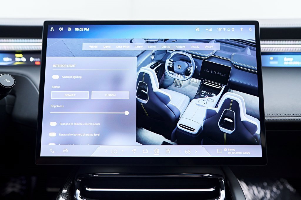 Used 2025 Lotus Eletre image 95