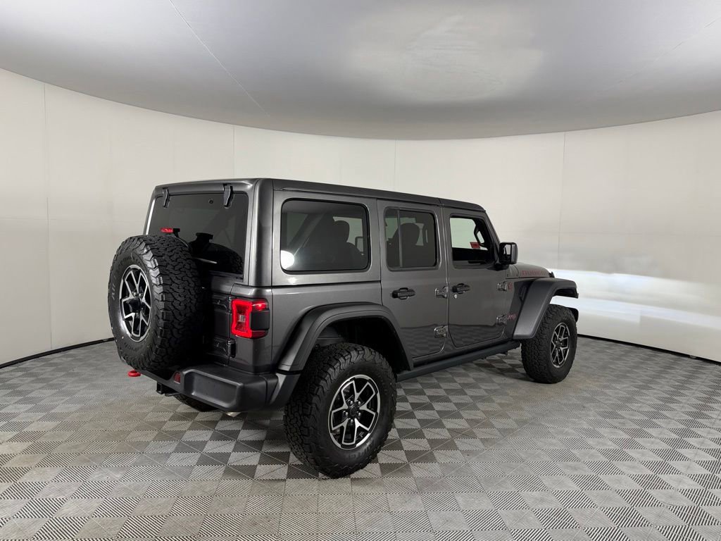 Used 2025 Jeep Wrangler Unlimited Rubicon AWD/4WD image 6