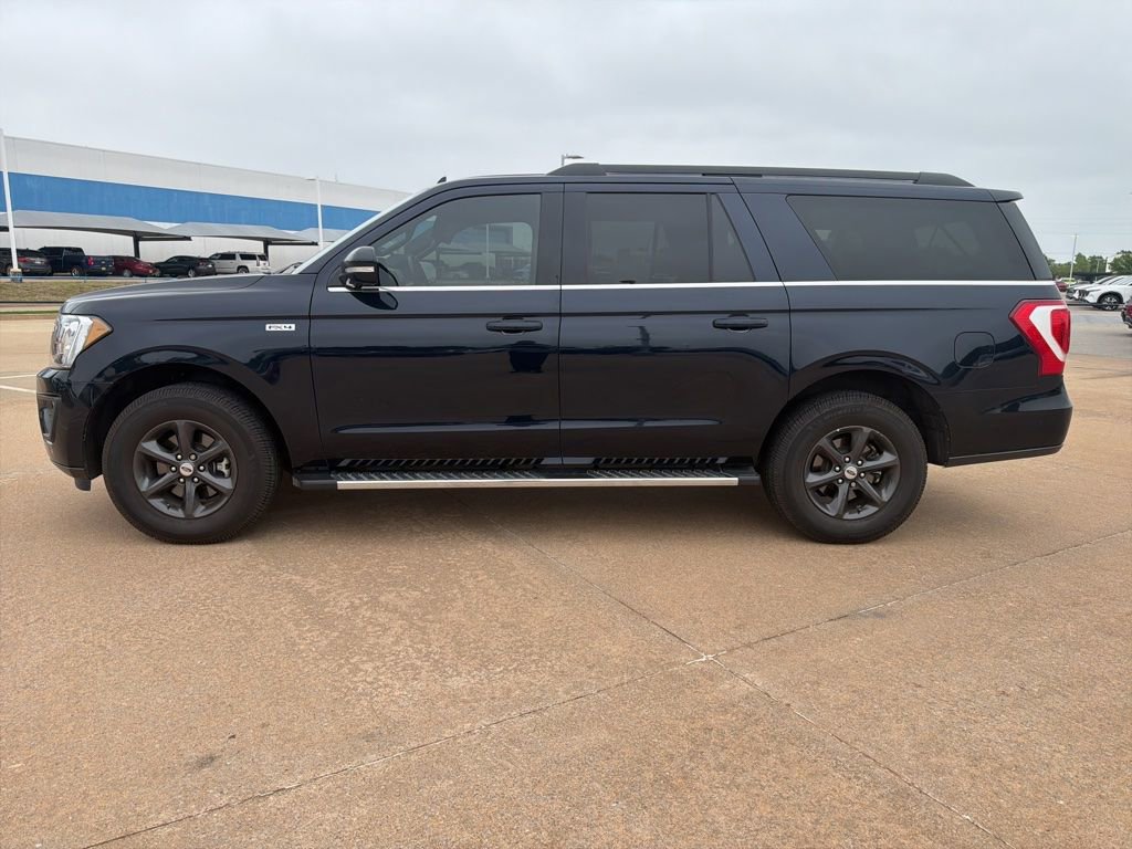 Used 2021 Ford Expedition Max XLT AWD/4WD image 2