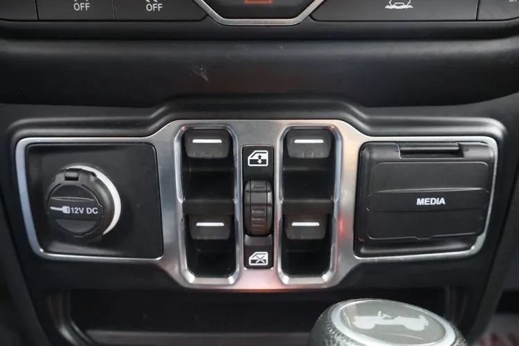 Used 2022 Jeep Wrangler Unlimited Sport AWD/4WD image 29