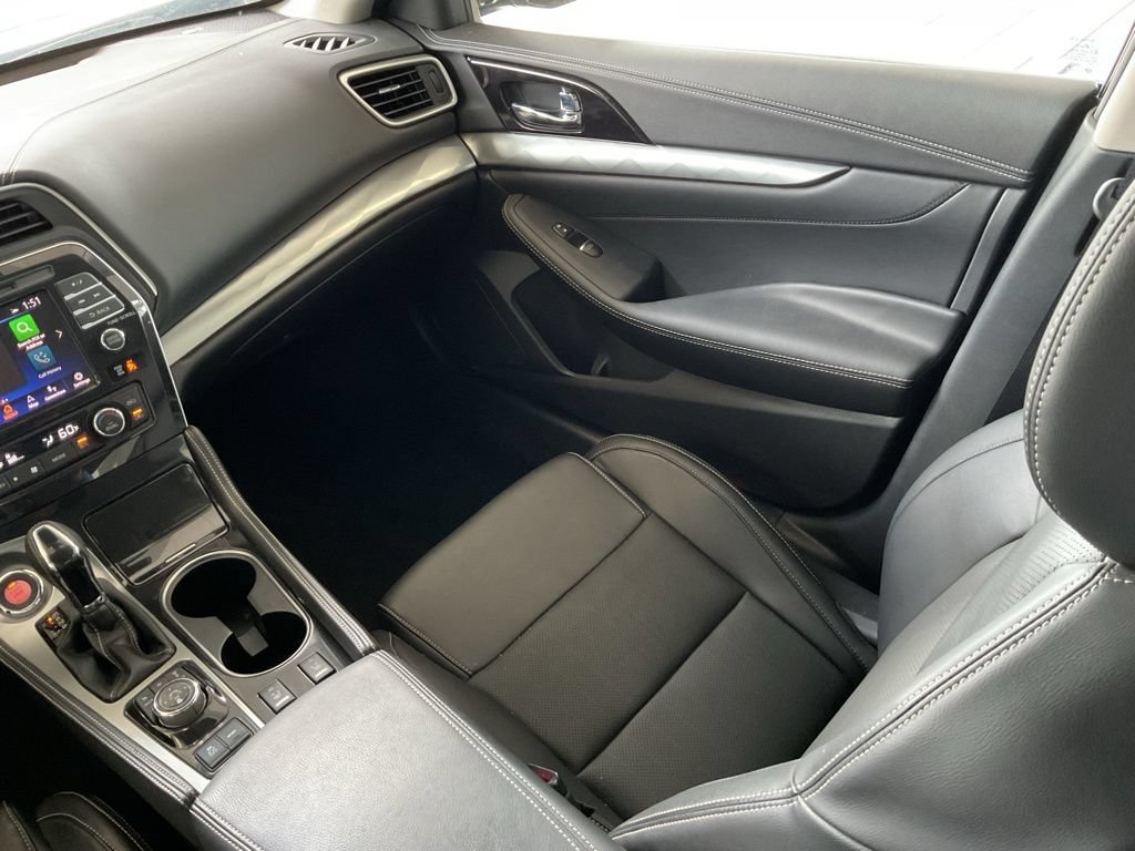 Used 2023 Nissan Maxima SV w/ Floor Mat Group FWD image 17